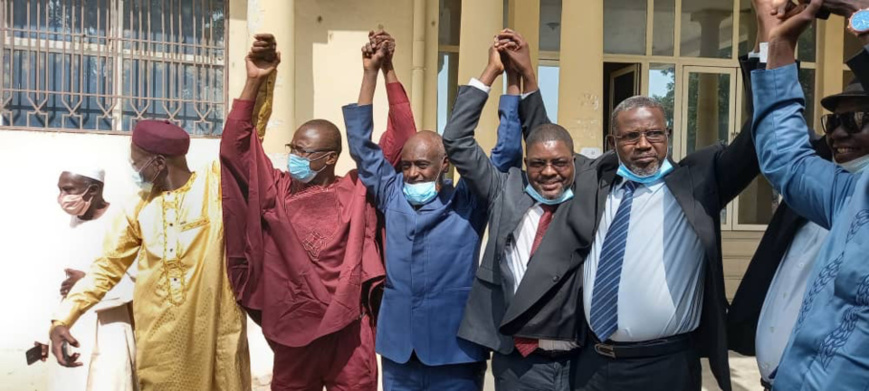 Tchad : Yaya Dillo Djerou dépose sa candidature pour la présidentielle Tchad : Yaya Dillo Djerou dépose sa candidature pour la présidentielle