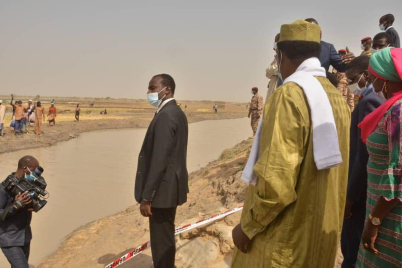N'Djamena : le président inspecte les travaux de renforcement des digues de Walia N'Djamena : le président inspecte les travaux de renforcement des digues de Walia