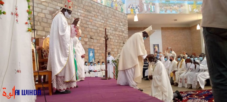 Tchad : l’Église catholique a installé un nouvel évêque à Mongo Tchad : l’Église catholique a installé un nouvel évêque à Mongo