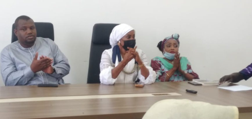 Tchad : 14 jeunes filles formées en radiophonie à N’Djamena Tchad : 14 jeunes filles formées en radiophonie à N’Djamena