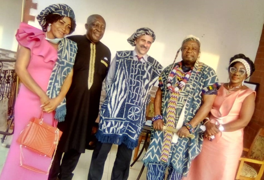 Cameroun : Le Haut-Commissaire du Canada visite la chefferie Bazou Cameroun : Le Haut-Commissaire du Canada visite la chefferie Bazou