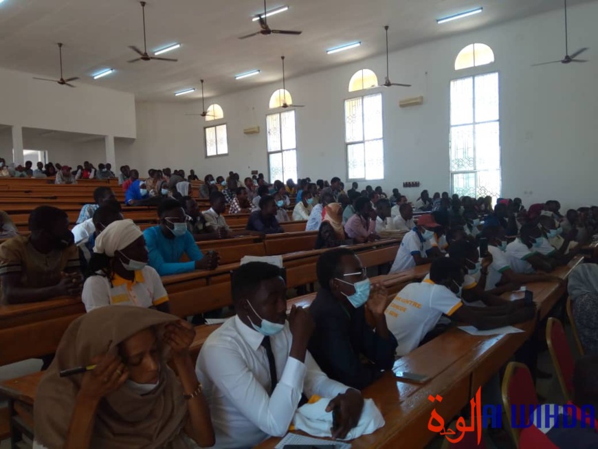 Tchad : les étudiants de l'UNABA sensibilisent sur le cancer du sein Tchad : les étudiants de l'UNABA sensibilisent sur le cancer du sein