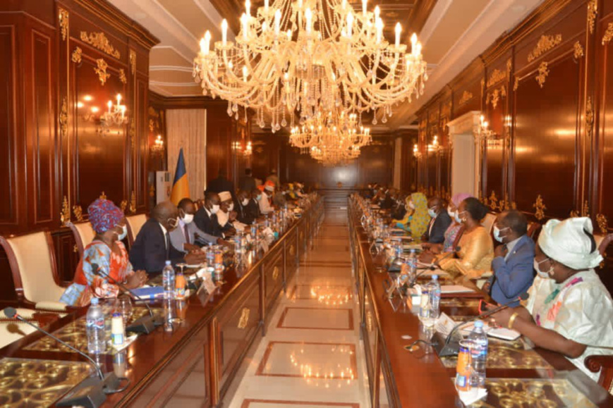 Tchad : le président réaffirme qu'aucun jour de grève ne sera payé Tchad : le président réaffirme qu'aucun jour de grève ne sera payé