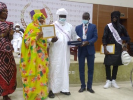 "Tchad D'abord" remet des prix aux meilleurs citoyens de l'année 2020 "Tchad D'abord" remet des prix aux meilleurs citoyens de l'année 2020