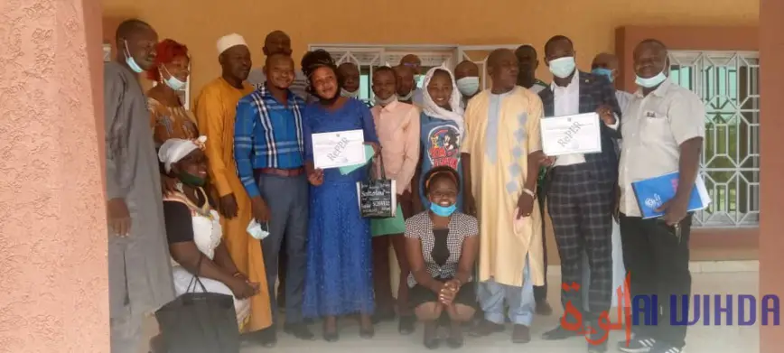 Tchad : des jeunes récompensés pour le concours de logo du projet RePER