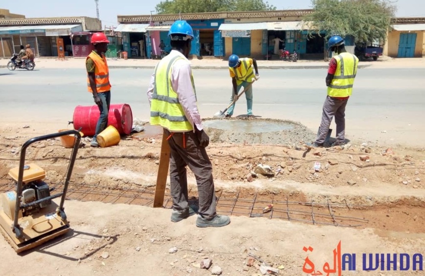 Tchad : Bientôt la fin du calvaire en eau et électricité à Abéché ? Tchad : Bientôt la fin du calvaire en eau et électricité à Abéché ?