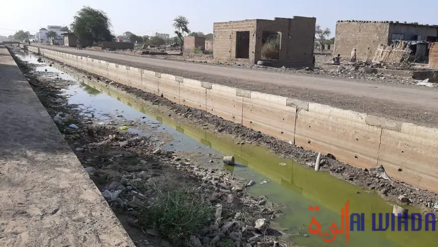 Tchad : Les caniveaux transformés en dépotoirs d’ordures à N'Djamena