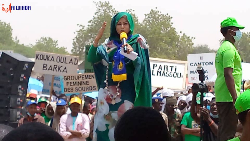 Tchad : Hinda Deby en meeting à Ati Tchad : Hinda Deby en meeting à Ati