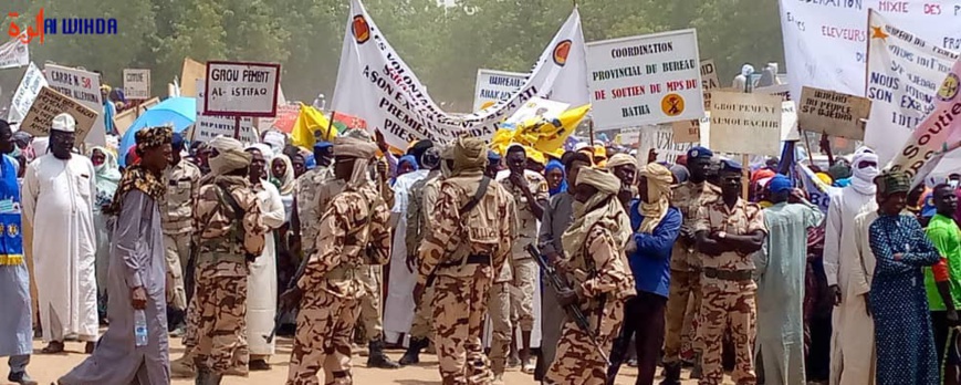 Tchad : Hinda Deby en meeting à Ati Tchad : Hinda Deby en meeting à Ati