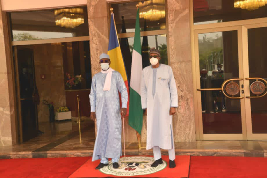 Buhari : "Il est impératif qu'il y ait un transfert d'eau vers le lac Tchad" Buhari : "Il est impératif qu'il y ait un transfert d'eau vers le lac Tchad"