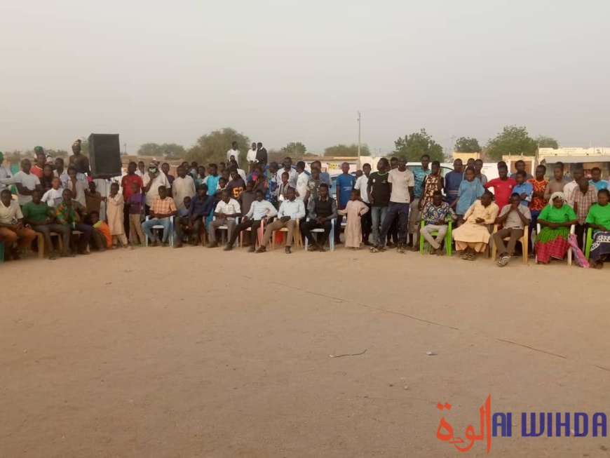 Élections au Tchad : meeting de Lydie Beassemda à Abéché Élections au Tchad : meeting de Lydie Beassemda à Abéché