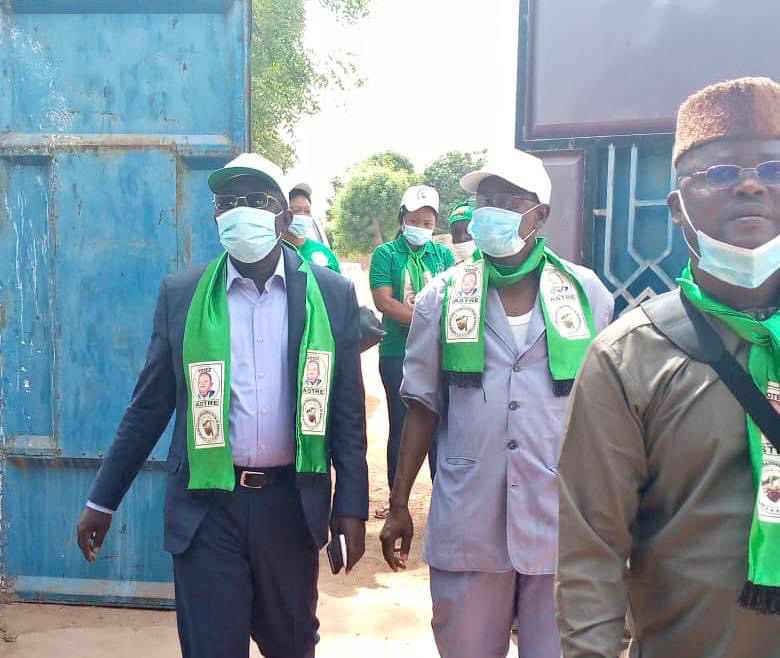 Élections au Tchad : le candidat Alladoum Djarma Balthazar en campagne à Kélo Élections au Tchad : le candidat Alladoum Djarma Balthazar en campagne à Kélo