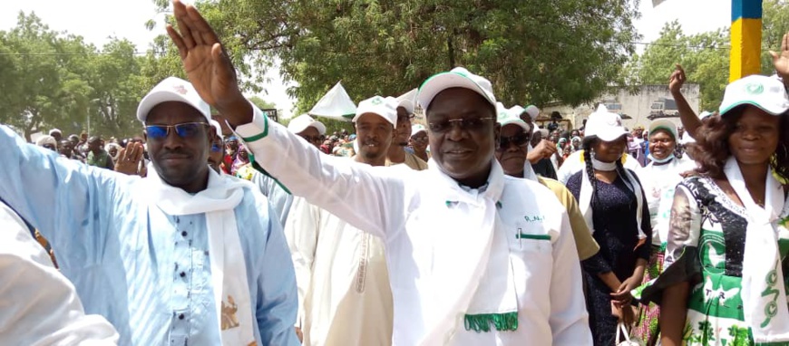 Pahimi Padacké : "Deby sera battu le 11 avril et viendra vous demander pardon" Pahimi Padacké : "Deby sera battu le 11 avril et viendra vous demander pardon"