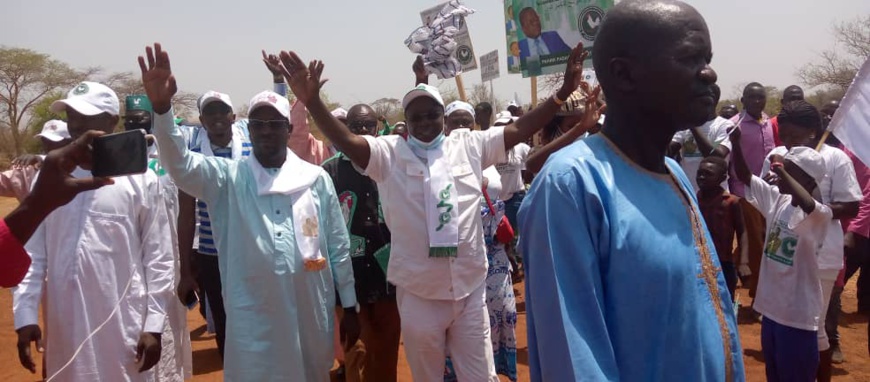 Pahimi Padacké : "Je vais battre Déby et tout le Tchad veut que je le batte" Pahimi Padacké : "Je vais battre Déby et tout le Tchad veut que je le batte"