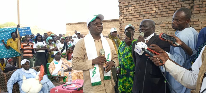 Pahimi Padacké : "jeunesse, c'est quand je serai venu que vous aurez l'intégration" Pahimi Padacké : "jeunesse, c'est quand je serai venu que vous aurez l'intégration"