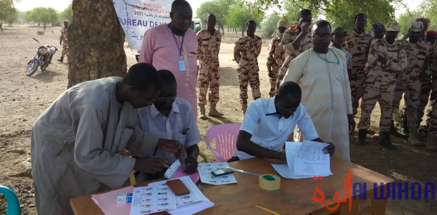 Tchad : les militaires ont voté ce samedi à Mongo Tchad : les militaires ont voté ce samedi à Mongo