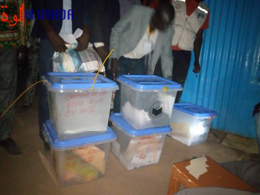 Tchad : les urnes confisquées ont été restituées à Laï suite à l'intervention de la police Tchad : les urnes confisquées ont été restituées à Laï suite à l'intervention de la police