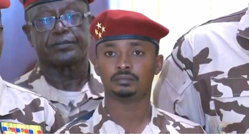 Tchad : le Conseil militaire de transition promulgue une charte de transition Tchad : le Conseil militaire de transition promulgue une charte de transition