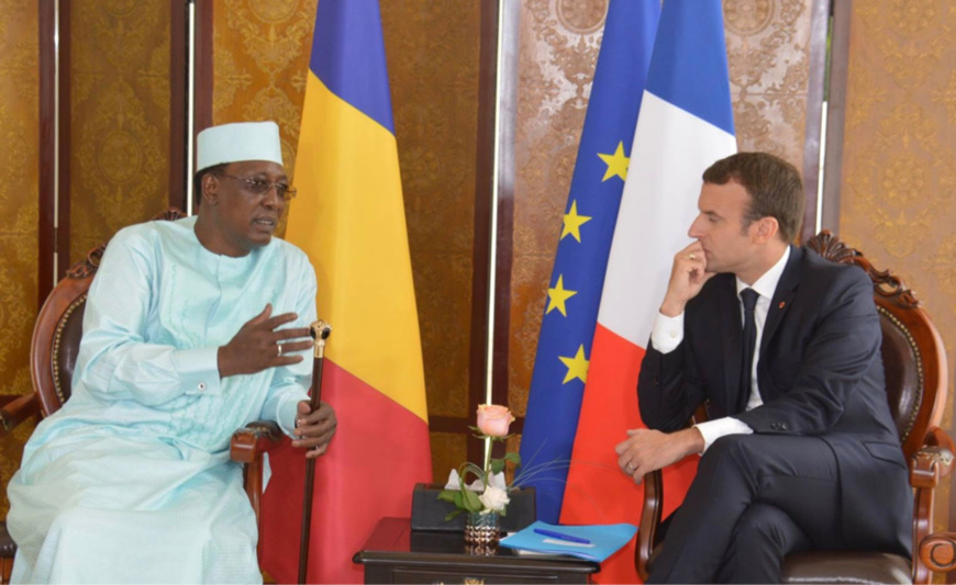 Tchad : le président français est à N’Djamena pour les obsèques d’Idriss Deby Tchad : le président français est à N’Djamena pour les obsèques d’Idriss Deby