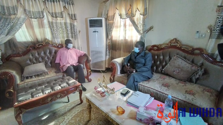 Tchad : le Premier ministre s'est entretenu avec Ngarlejy Yorongar Tchad : le Premier ministre s'est entretenu avec Ngarlejy Yorongar