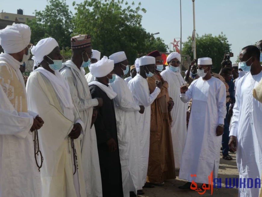 Tchad - Prière de l'Aïd El-Fitr : un appel à l'unité et à l'amour de la patrie Tchad - Prière de l'Aïd El-Fitr : un appel à l'unité et à l'amour de la patrie