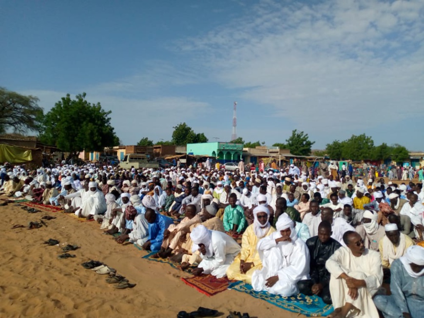 Tchad : les fidèles musulmans de Goz Beida célèbrent l'Aïd El-Fitr Tchad : les fidèles musulmans de Goz Beida célèbrent l'Aïd El-Fitr