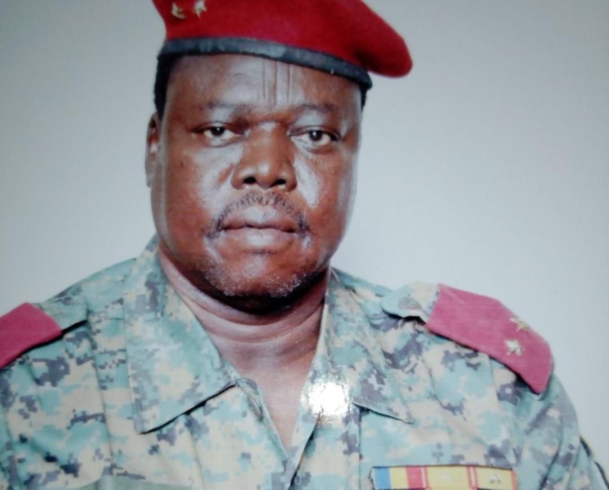 Tchad : le général Ahmat Koussou Moursal réhabilité par décret dans l'armée Tchad : le général Ahmat Koussou Moursal réhabilité par décret dans l'armée