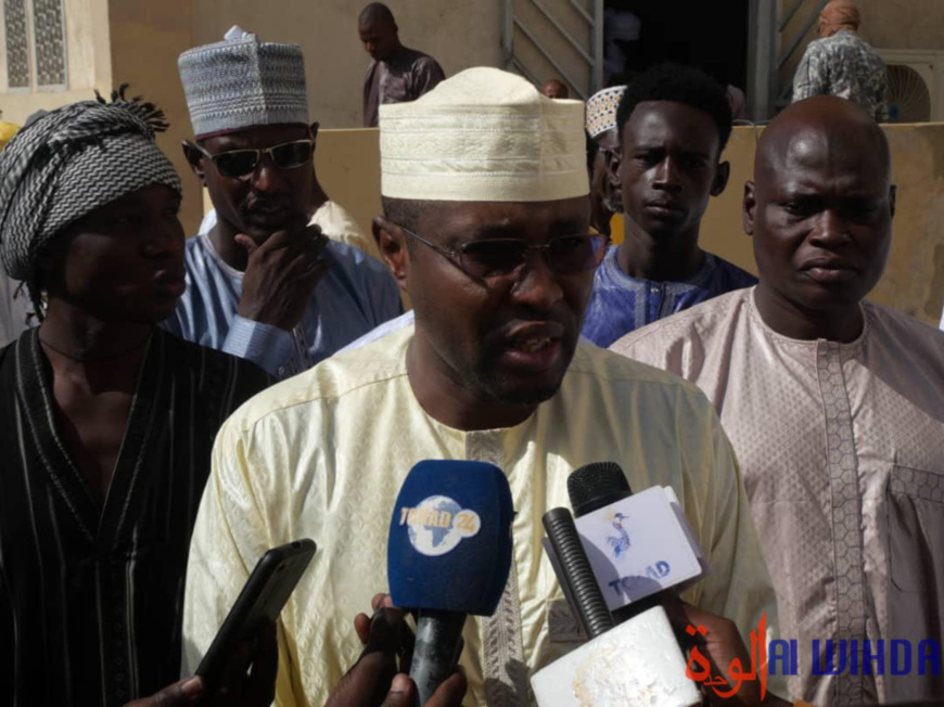 Tchad : le ministre de l’Environnement suspend les permis environnementaux d’une société pétrolière Tchad : le ministre de l’Environnement suspend les permis environnementaux d’une société pétrolière