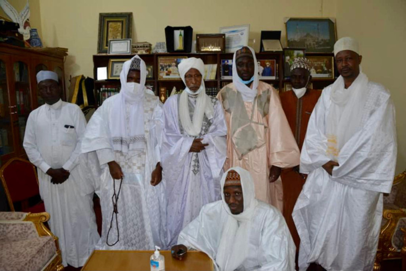 Tchad : la délégation de la Fayda Tijaniya échange avec le président du CSAI Tchad : la délégation de la Fayda Tijaniya échange avec le président du CSAI