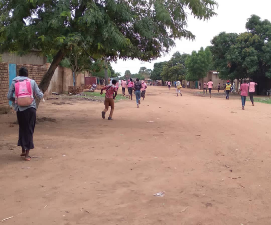 Tchad : incident dans un collège de Moundou suite à un coup de tête d’un surveillant contre un élève Tchad : incident dans un collège de Moundou suite à un coup de tête d’un surveillant contre un élève