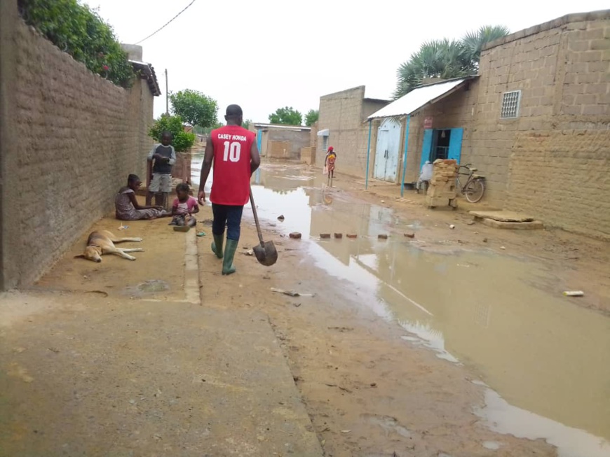 Tchad : la saison pluvieuse ôte le sommeil dans plusieurs ménages à N'Djamena Tchad : la saison pluvieuse ôte le sommeil dans plusieurs ménages à N'Djamena