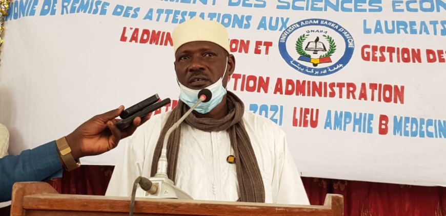 Tchad : 36 lauréats de l'UNABA reçoivent leur parchemin Tchad : 36 lauréats de l'UNABA reçoivent leur parchemin