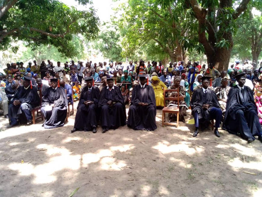 Tchad : les étudiants de l'École de théologie de Balimba reçoivent leurs parchemins Tchad : les étudiants de l'École de théologie de Balimba reçoivent leurs parchemins