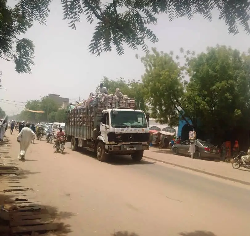 Tchad : ​les gros-porteurs continuent de circuler en journée à N'Djamena