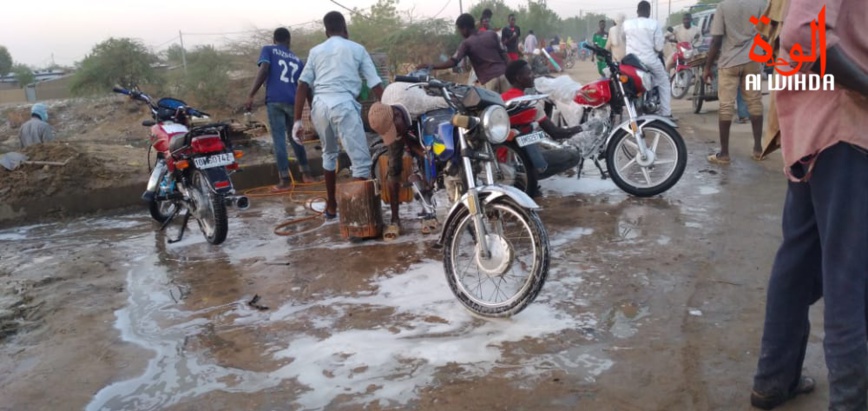 N'Djamena : stations de lavage en saison des pluies, une activité génératrice de revenus