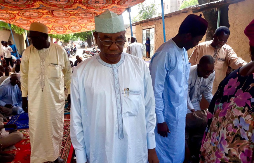 Tchad : le ministre de la Justice au domicile familial du procureur assassiné Tchad : le ministre de la Justice au domicile familial du procureur assassiné