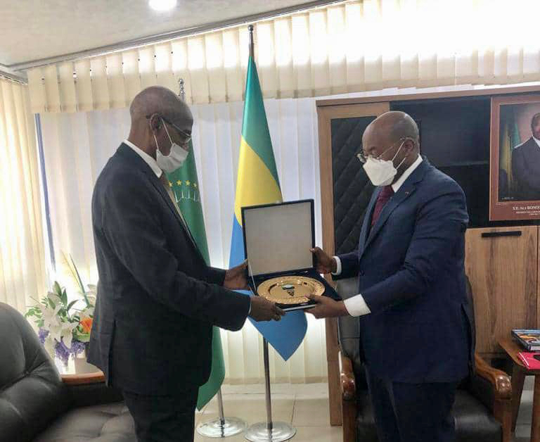 Gabon : le nouvel ambassadeur du Tchad présente ses lettres de créance Gabon : le nouvel ambassadeur du Tchad présente ses lettres de créance
