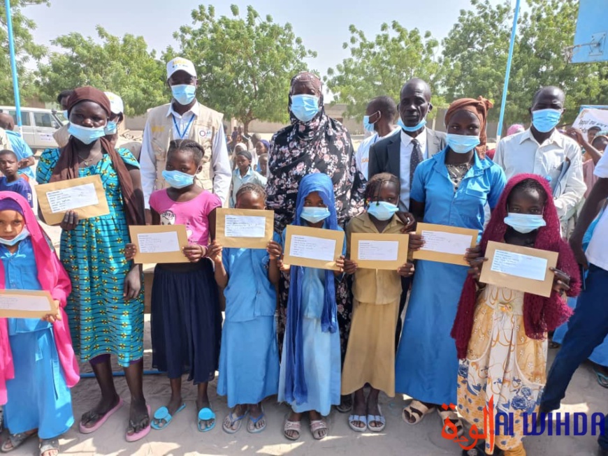 Tchad : un prix d'excellence pour encourager la scolarisation des filles au Lac Tchad : un prix d'excellence pour encourager la scolarisation des filles au Lac