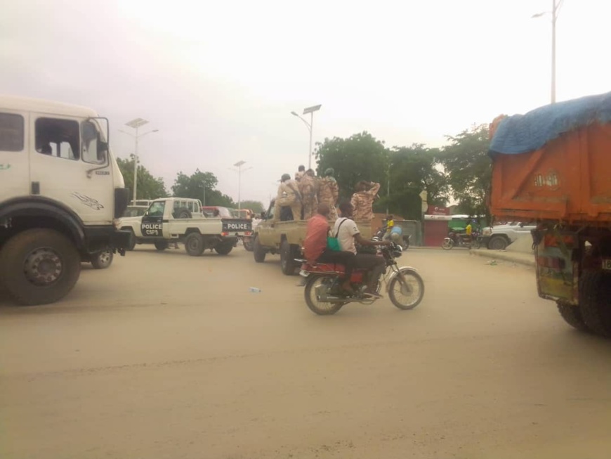 Tchad : un bus étudiant essuie un tir de gaz lacrymogène à Walia Tchad : un bus étudiant essuie un tir de gaz lacrymogène à Walia