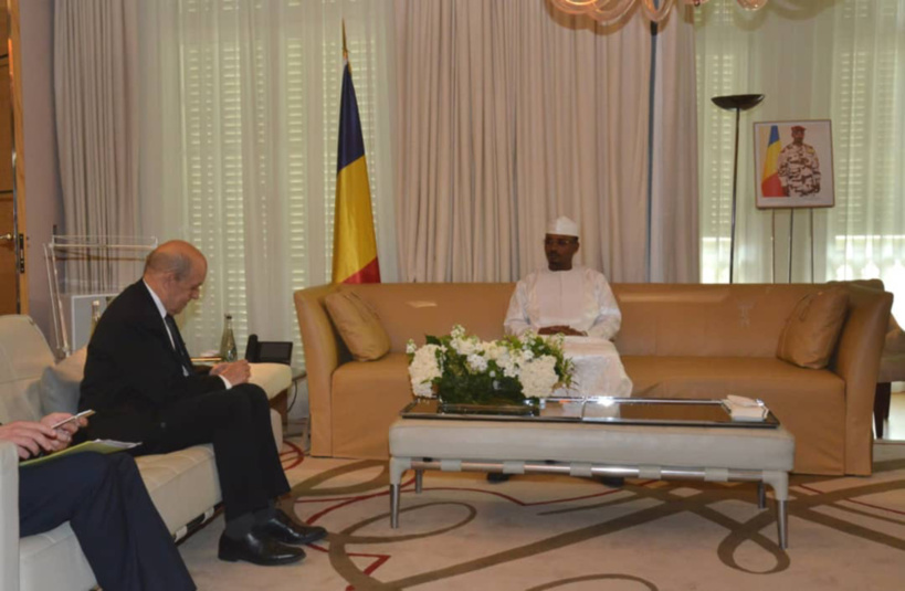 Tchad-France : le président du CMT échange avec Le Drian Tchad-France : le président du CMT échange avec Le Drian