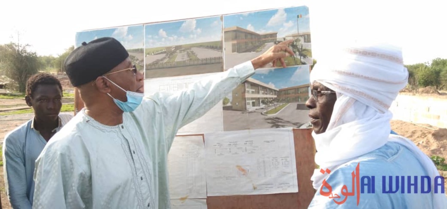 Tchad : Dago Yacoub et son successeur inspectent les chantiers à Mongo Tchad : Dago Yacoub et son successeur inspectent les chantiers à Mongo