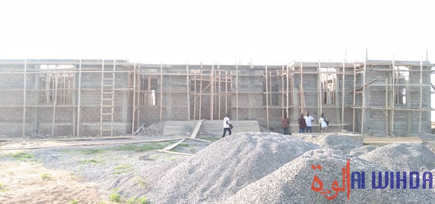 Tchad : Dago Yacoub et son successeur inspectent les chantiers à Mongo Tchad : Dago Yacoub et son successeur inspectent les chantiers à Mongo