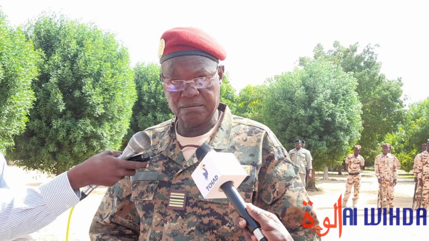 Tchad : le colonel Djimta Bergon est le nouveau gouverneur du Batha Tchad : le colonel Djimta Bergon est le nouveau gouverneur du Batha