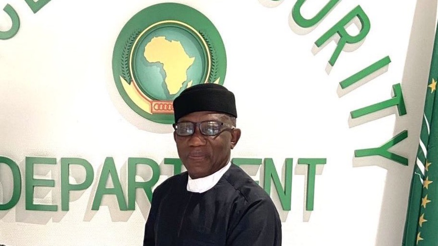 أنجمينا تستقبل بعثة دبلوماسية لقضية مبعوث الاتحاد الأفريقي في تشاد أنجمينا تستقبل بعثة دبلوماسية لقضية مبعوث الاتحاد الأفريقي في تشاد