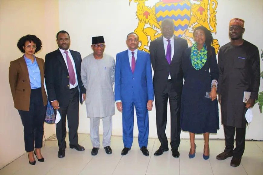 Tchad : le chef de la diplomatie a reçu une délégation de l’UA