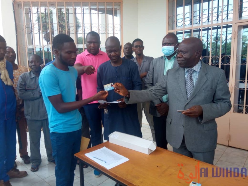 Tchad : des nouvelles cartes sécurisées pour les étudiants de l'Université de Doba Tchad : des nouvelles cartes sécurisées pour les étudiants de l'Université de Doba