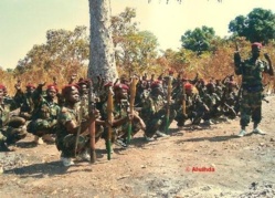 Les troupes du FDPC du général Abdoulaye Miskine le 11/11/2008. Crédits photo : Alwihda