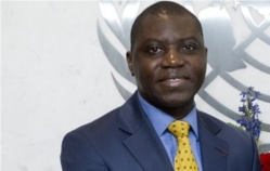 © africanaute.com Charles Armel Doubane, ancien ambassadeur, Représentant Permanent de la RCA auprès des Nations Unies devant le Conseil de Sécurité © africanaute.com Charles Armel Doubane, ancien ambassadeur, Représentant Permanent de la RCA auprès des Nations Unies devant le Conseil de Sécurité