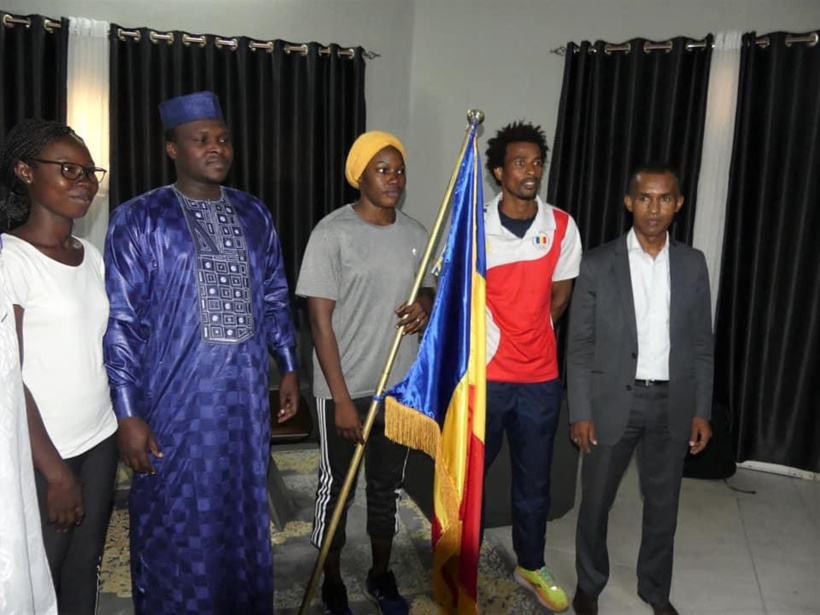 JO de Tokyo : Memneloum Demos est le porte-drapeau du Tchad. © COST JO de Tokyo : Memneloum Demos est le porte-drapeau du Tchad. © COST