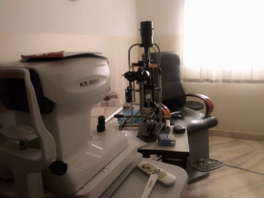 Dr Ganononé Tedang Augustin : « Je déconseille fortement l'usage des lunettes de vue sans avis médical » Dr Ganononé Tedang Augustin : « Je déconseille fortement l'usage des lunettes de vue sans avis médical »